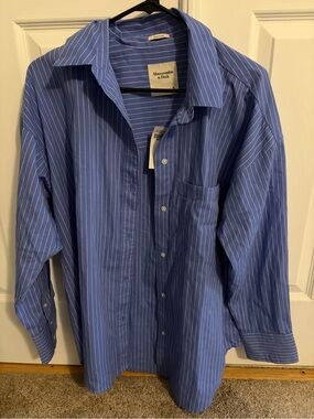 Abercrombie & Fitch Button-Up Shirt